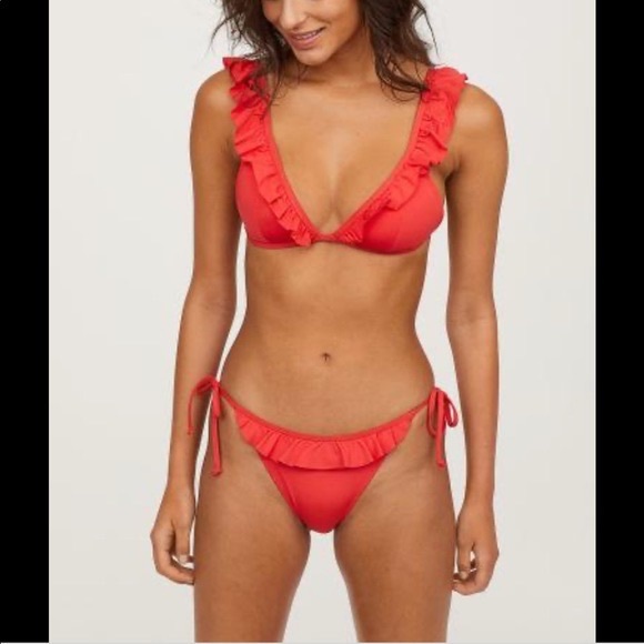 H&M Red Ruffle Shoulder Triangle Bikini Top Casual Flirty Swimwear Bathing Suit - Picture 1 of 12